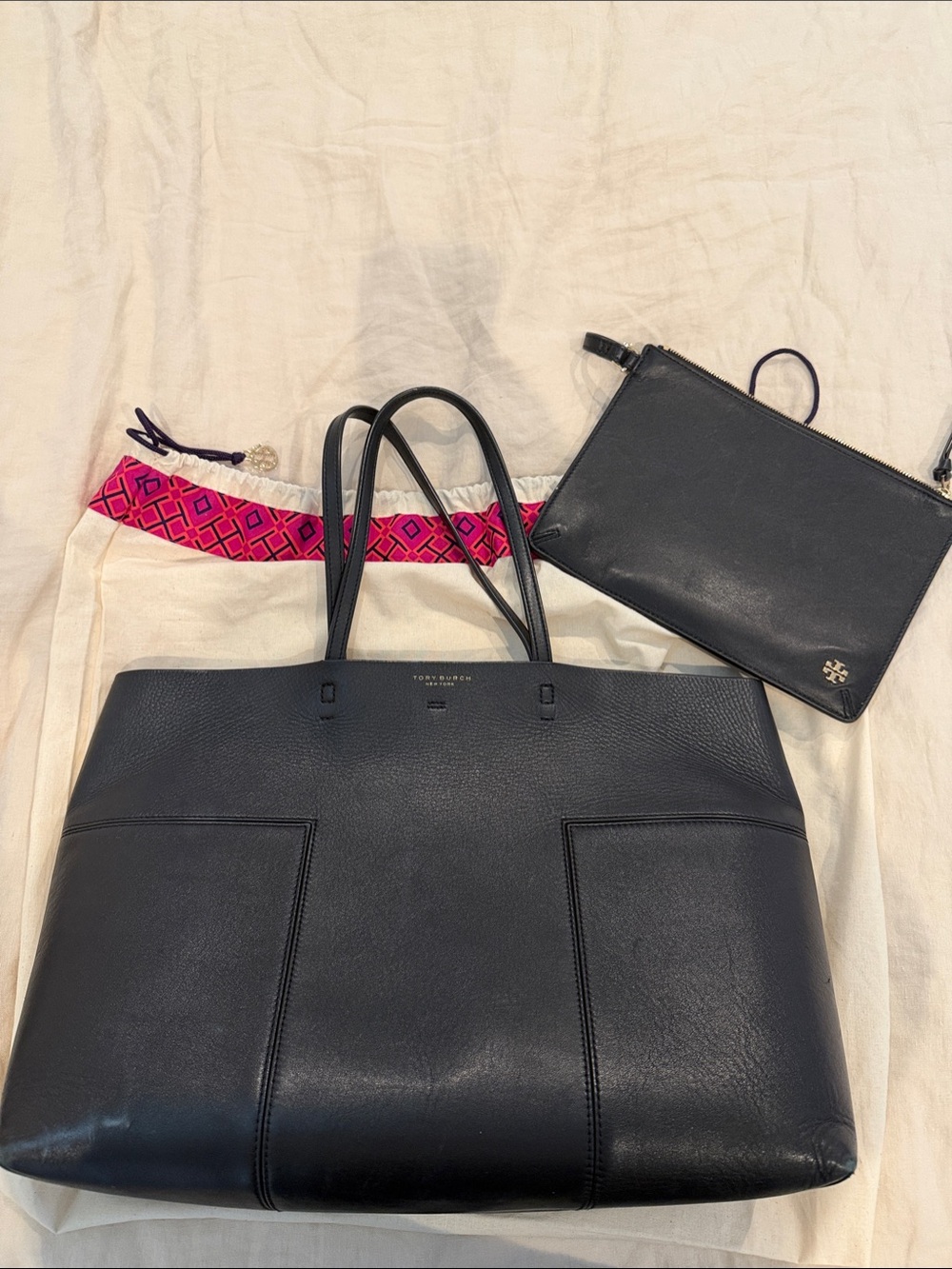 Tory Burch Black Leather Tote with Removable Black Wristlet - T bag